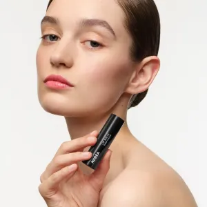 NOBEA Day-to-Day Lip Balm hydratačný balzam na pery odtieň Crystal red 3 g