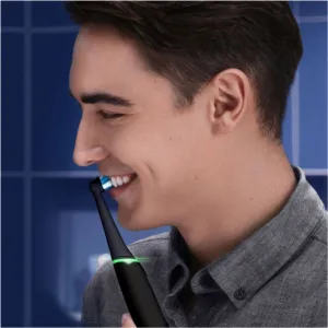 ORAL-B Series iO 6 black onyx elektrická zubná kefka
