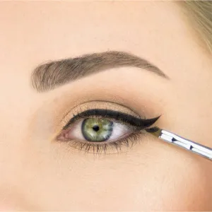 Sigma Beauty Eyes E06 WINGED LINER™ BRUSH štetec na očné linky 1 ks