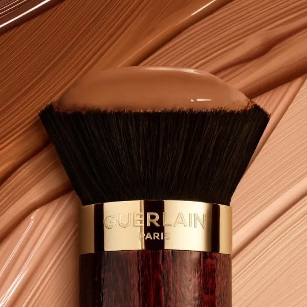 GUERLAIN Parure Gold Skin Matte Foundation dlhotrvajúci zmatňujúci make-up SPF 15 odtieň 0,5C 35 ml