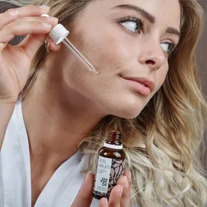 Australian Bodycare Tea Tree Oil & Hyaluronic Acid hyalurónové sérum pre intenzívnu hydratáciu pleti 30 ml