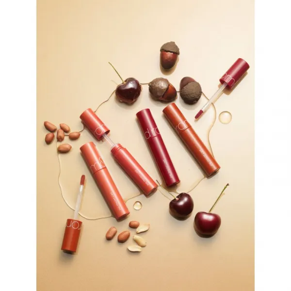 rom&nd Juicy Lasting vysoko pigmentovaný lesk na pery odtieň 06 Figfig 5.5 g