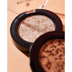 Essence Soft Touch očné tiene odtieň 07 Bubbly Sparkling Wine 2 g