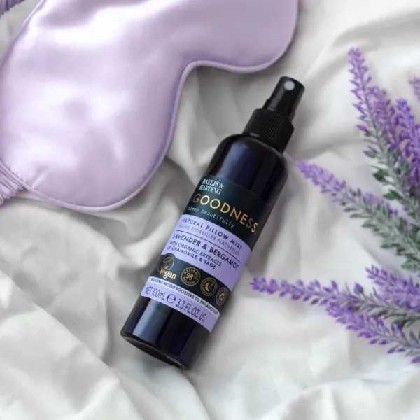 Baylis & Harding Goodness Sleep Beautifully sprej na vankúš pre pokojný spánok Lavender & Bergamot 100 ml