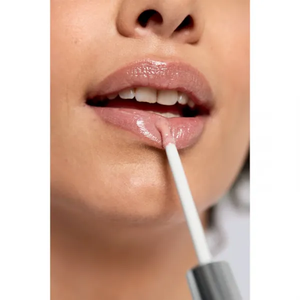 Clinique Pop™ Plush Creamy Lip Gloss hydratačný lesk na pery odtieň 02 Chiffon Pop 3.4 ml