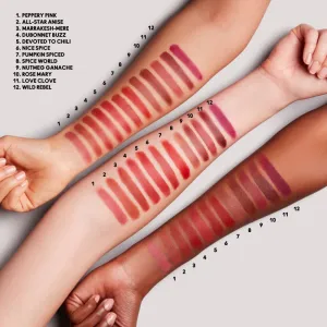 MAC Cosmetics Powder Kiss Velvet Blur Slim Stick matný hydratačný rúž odtieň Peppery Pink 2 g