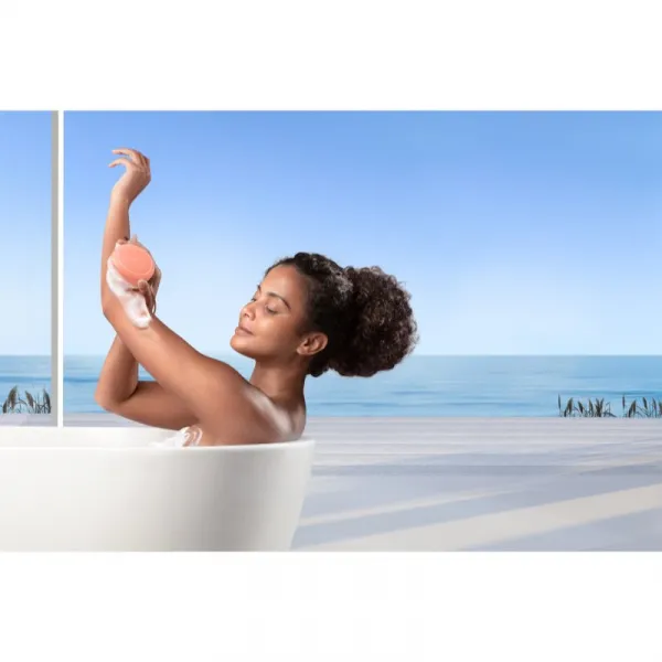 FOREO LUNA™ 4 body masážny prístroj na telo Peach Perfect