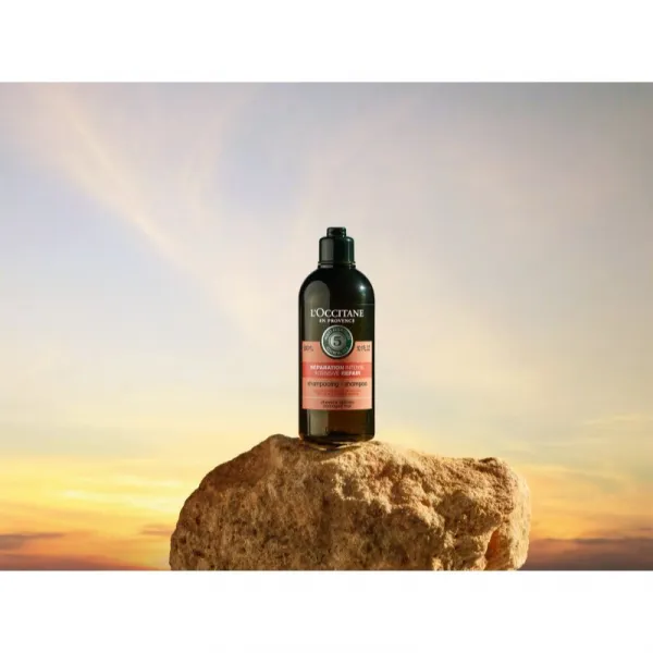 L’Occitane Intensive Repair Shampoo intenzívne regeneračný šampón pre suché a poškodené vlasy 300 ml