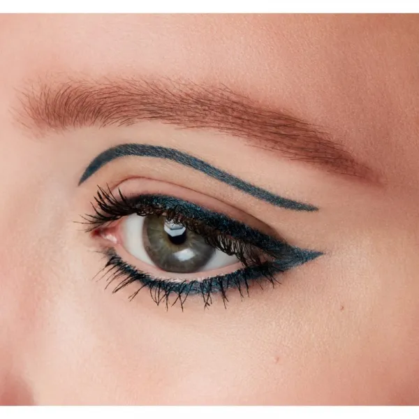 MAC Cosmetics Colour Excess Gel Pencil vodeodolná gélová ceruzka na oči odtieň Hell-Bent 0,35 g