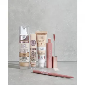 Revolution IRL Filter krémová ceruzka na pery s matným efektom odtieň Chai Nude 0.18 g