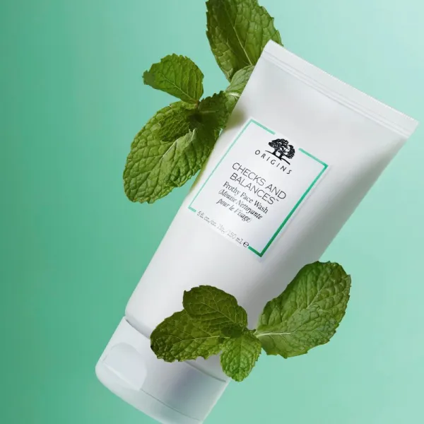 Origins Checks and Balances™ Frothy Face Wash osviežujúca čistiaca pleťová pena 150 ml