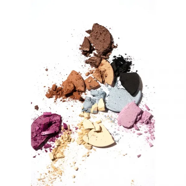 NOBEA Day-to-Day Mono Eyeshadow očné tiene s matným efektom odtieň Silk 3,5 g