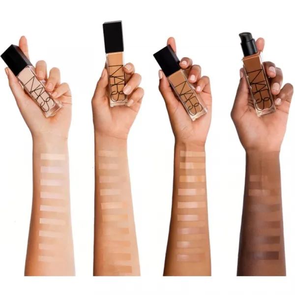 NARS Natural Radiant Longwear Foundation dlhotrvajúci make-up (rozjasňujúci) odtieň DEAUVILLE 30 ml