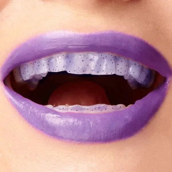 Colgate Max White Purple Reveal osviežujúca zubná pasta 75 ml