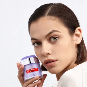 L’Oréal Paris Revitalift Filler Pressed Cream ľahký krém s kyselinou hyalurónovou 50 ml