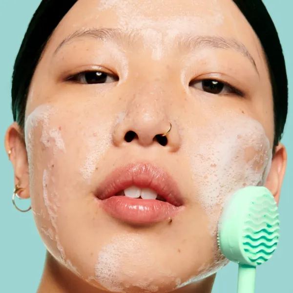 Benefit The POREfessional All-In-One Mask Wand exfoliačná kefka a aplikátor na pleťovú masku 1 ks