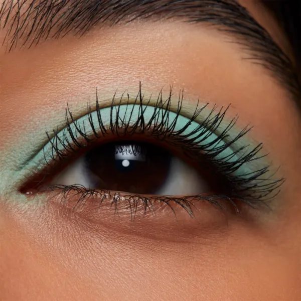 MAC Cosmetics Lash Dry Shampoo Mascara Refresher vrchná vrstva na maskaru s efektom suchého šampónu pre objem a oddelenie mihalnic 1.7 g