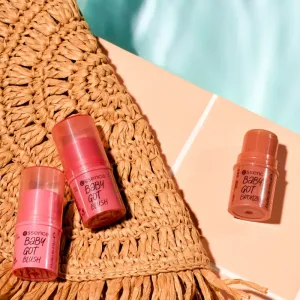 essence baby got bronze bronzer v tyčinke odtieň 10 Cinnamon Spice 5.5 g