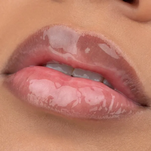 essence Juicy Bomb lesk na pery odtieň 101 10 ml