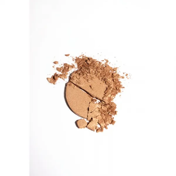 NOBEA Day-to-Day Mono Eyeshadow očné tiene s trblietkami odtieň Toasted almond 3,5 g
