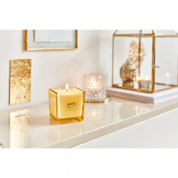 ipuro Essentials Soft Vanilla vonná sviečka 125 g
