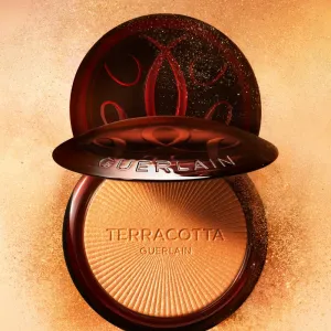 GUERLAIN Terracotta Luminizer bronzujúci rozjasňujúci púder odtieň 00 Cool Ivory 7 g