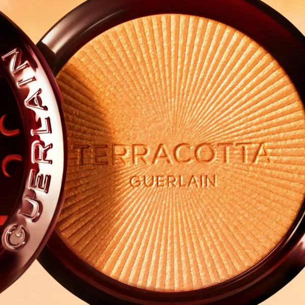GUERLAIN Terracotta Luminizer bronzujúci rozjasňujúci púder odtieň 00 Cool Ivory 7 g