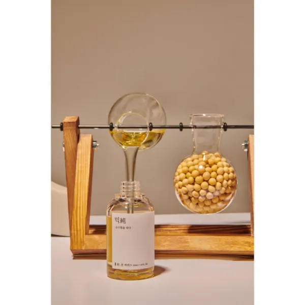 mixsoon Bean obnovujúca pleťová esencia s fermentovanými zložkami 50 ml