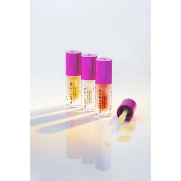Makeup Revolution Glaze olej na pery odtieň Lust Clear – Shimmer 4,6 ml