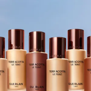 GUERLAIN Terracotta Le Teint tekutý make-up pre prirodzený vzhľad odtieň 4N Neutral 35 ml