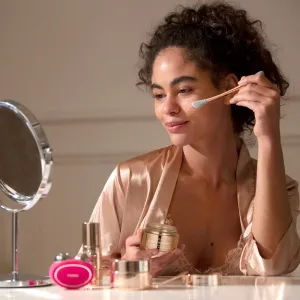 FOREO SUPERCHARGED Ultra Hydrating intenzívne hydratačná a vyživujúca maska na noc 75 ml