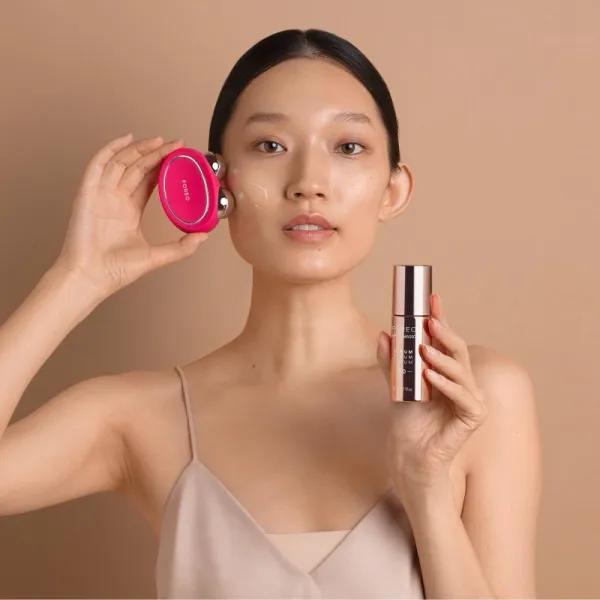 FOREO SUPERCHARGED Serum Serum Serum 2.0 spevňujúce sérum proti starnutiu pleti 30 ml