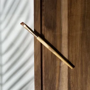 So Eco Angled Eyeliner Brush skosený štetec na očnú linku 1 ks