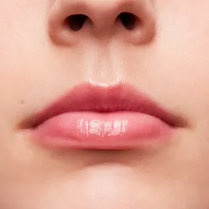 MAC Cosmetics Squirt Plumping Gloss Stick lesk na pery v tyčinke odtieň Amped 2.3 g