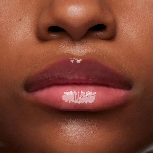 MAC Cosmetics Squirt Plumping Gloss Stick lesk na pery v tyčinke odtieň Amped 2.3 g