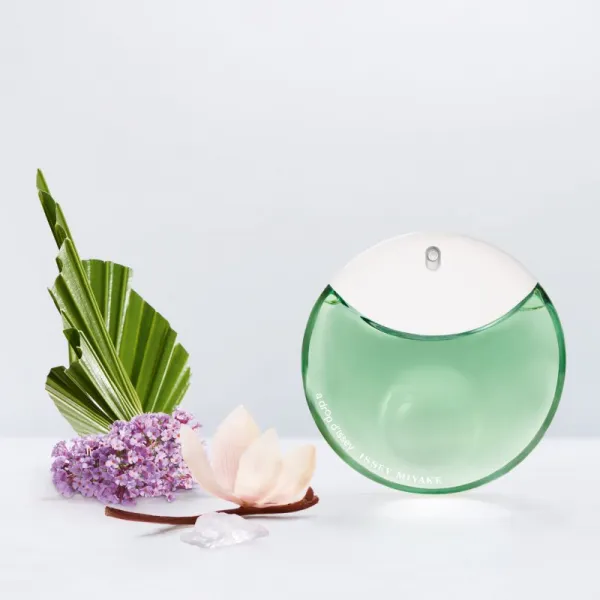 Issey Miyake A drop d'Issey Essentielle parfumovaná voda pre ženy 90 ml
