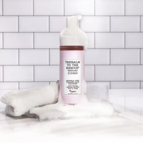 theBalm To The Rescue® Moringa Tree čistiaca pleťová pena s hydratačným účinkom 160 ml