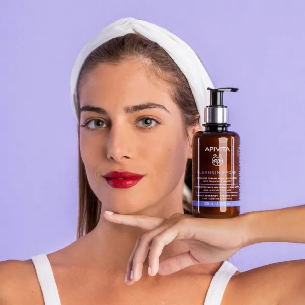 Apivita Cleansing Foam Face & Eyes krémová čistiaca pena na tvár a oči 200 ml