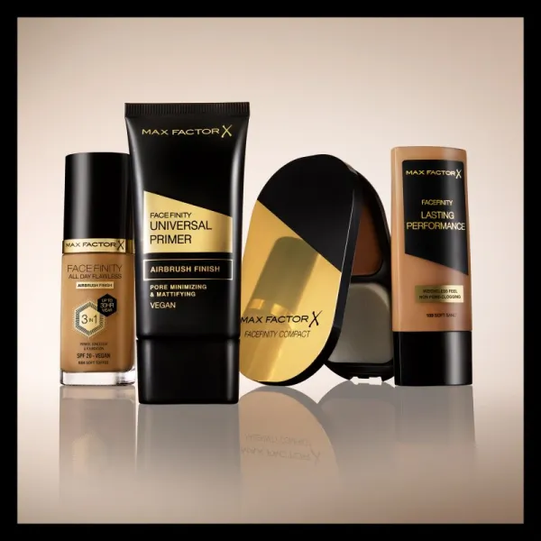 Max Factor Facefinity Universal podkladová báza pod make-up s matným efektom 30 ml