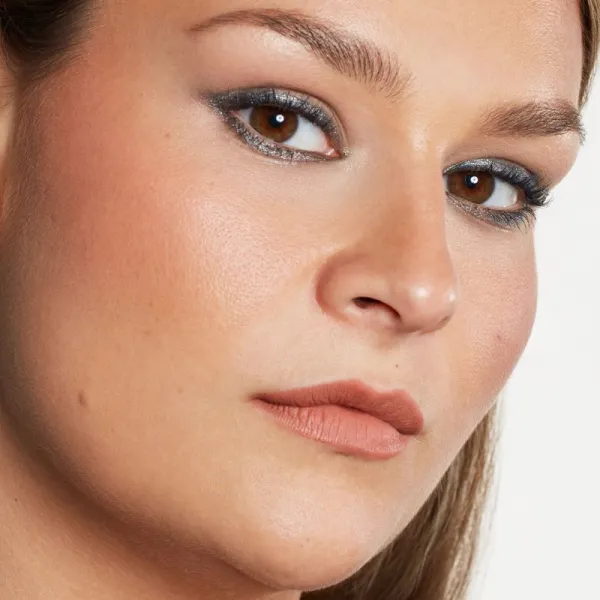 ZOEVA Velvet Love Eyeliner Pencil ceruzka na oči odtieň Metallic Graphite 1,2 g