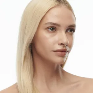 MAC Cosmetics Studio Radiance Serum-Powered Foundation hydratačný make-up odtieň NW20 30 ml