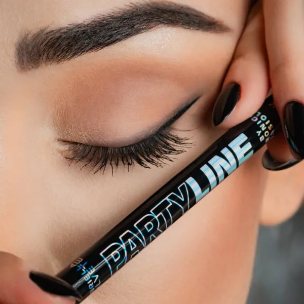 Gabriella Salvete Party Calling by Veronica Biasiol vodeodolná očná linka odtieň Black 0,6 ml