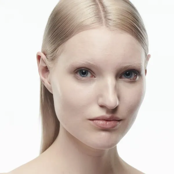 MAC Cosmetics Studio Radiance Serum-Powered Foundation hydratačný make-up odtieň NC5 30 ml