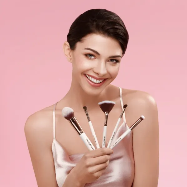 Dermacol Accessories Master Brush by PetraLovelyHair štetec na pery typ D60 Rose Gold 1 ks