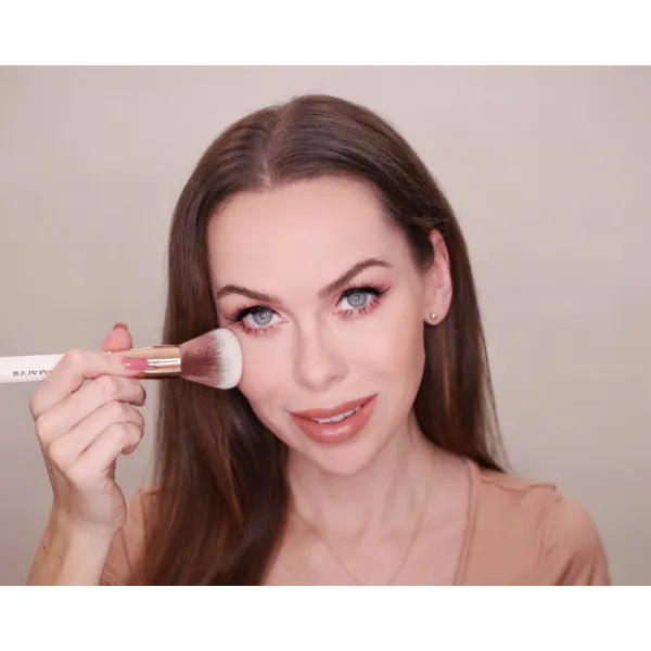 Dermacol Accessories Master Brush by PetraLovelyHair štetec na púder D55 Rose Gold 1 ks