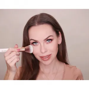 Dermacol Accessories Master Brush by PetraLovelyHair štetec na púder D55 Rose Gold 1 ks