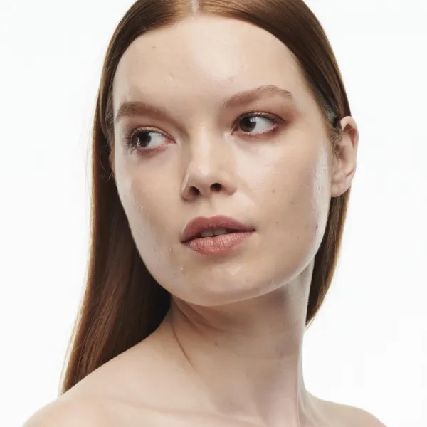 MAC Cosmetics Studio Radiance Serum-Powered Foundation hydratačný make-up odtieň NC15 30 ml