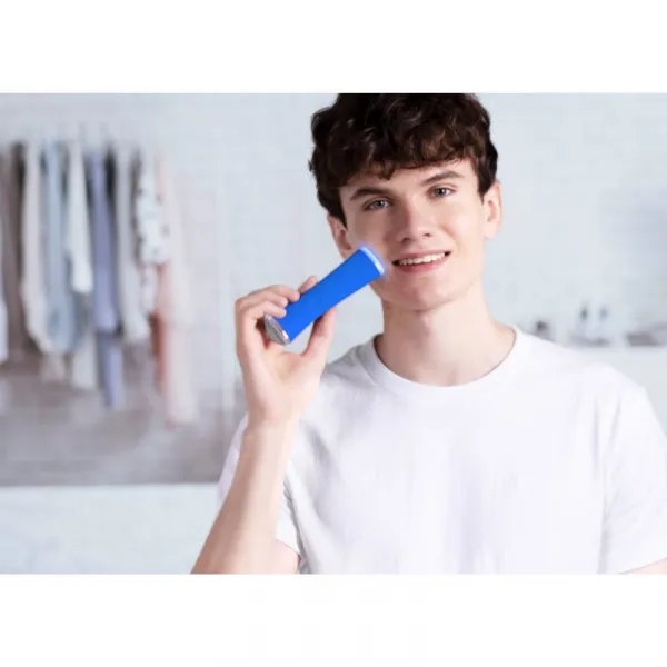 FOREO ESPADA™ 2 pero s modrým svetlom pre zmiernenie prejavov akné Cobalt Blue 1 ks