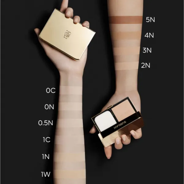 GUERLAIN Parure Gold Skin Control kompaktný zmatňujúci make-up náhradná náplň odtieň 5N Neutral 8,7 g