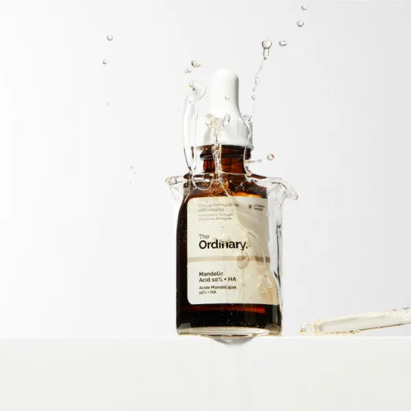 The Ordinary Mandelic Acid 10% + HA vyhladzujúce exfoliačné sérum 30 ml